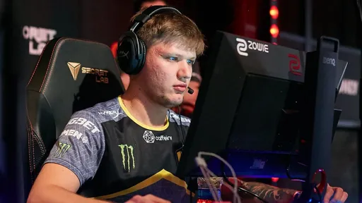 Случайная встреча звёзд: Gensyxa пересеклась с Kizaru и s1mple на дороге