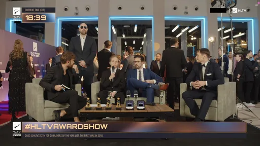 TaZ притворился охранником m0NESY на церемонии награждения HLTV Award 2023