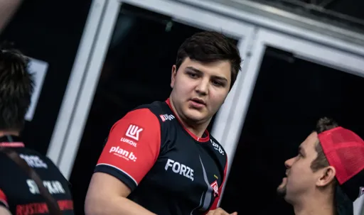 FL1T продлил контракт с Virtus.pro на четыре года
