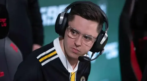Лысый капитан Vitality – apEX выполнил обещание, данное на BLAST.tv Paris Major 2023