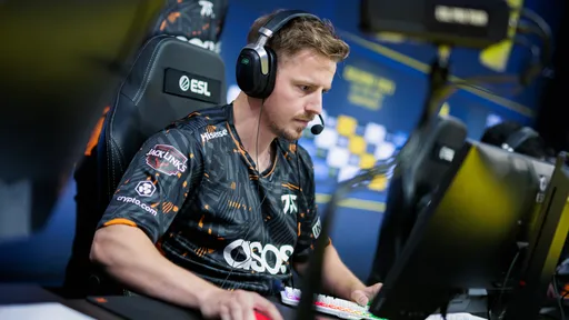 Fnatic прошла в плей-офф EPL S18