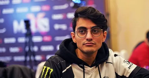 iNSaNiA назвал Team Spirit фаворитом The International 2025