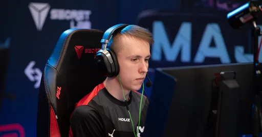 ESL попыталась заснять игру ropz в CS2, киберспортсмен сбежал