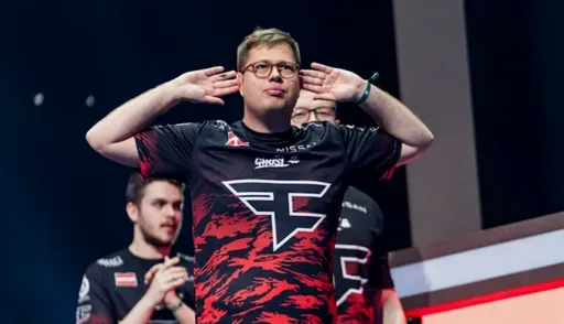 FaZe Clan прошла во вторую стадию StarLadder Budapest Major 2025