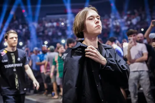 Team Spirit победила HEROIC в групповом этапе IEM Cologne 2025