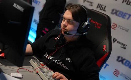 BC.Game с s1mple и electroNic покинула Red Bull JOURNEY 2025