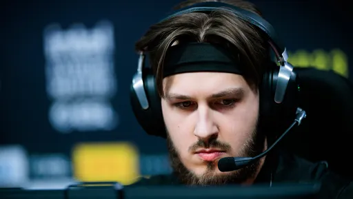 Судья ESL заставил jL снять повязку во время матча с FaZe на IEM Sydney 2023