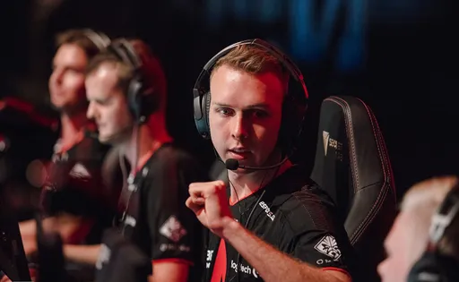 Gla1ve поделился эмоциями после выхода Astralis в полуфинал IEM Cologne 2022