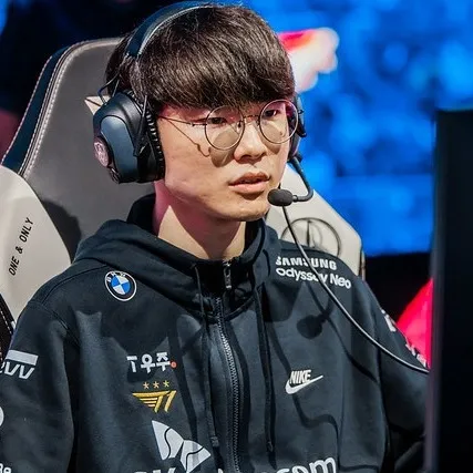 Ли Faker Сан Хёк