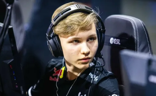 MOUZ выбила G2 и встретится с Complexity в полуфинале EPL S19