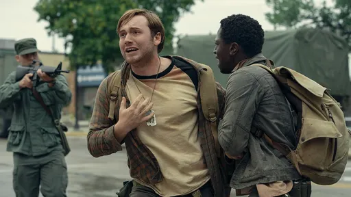 Триллер «Долгая прогулка» вышел в онлайн-кинотеатрах