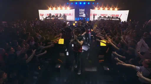 FaZe одолела NaVi и стала чемпионом IEM Cologne 2022