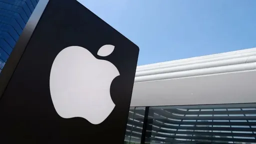 Apple объявила о полной приостановке платежей в России