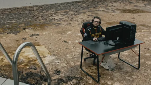 GpK~ поставил в ник приписку стримерши Morana Battory на мейджоре по Dota 2
