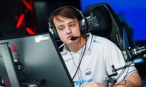 FUT обыграла Astralis в групповой стадии PGL Cluj-Napoca 2026