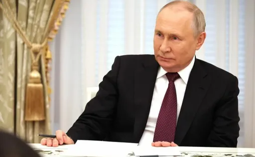 Путин подписал закон о запрете в России фильмов, дискредитирующих традиционные ценности