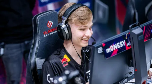 Team Falcons сенсационно разгромила G2 и выиграла на PGL Bucharest 2025