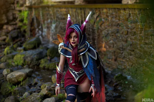 Косплей на бунтарку Шая из League of Legends