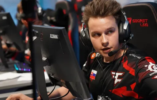 Frozen о выходе в полуфинал мейджора: MOUZ не нашла свой ответ на действия FaZe Clan