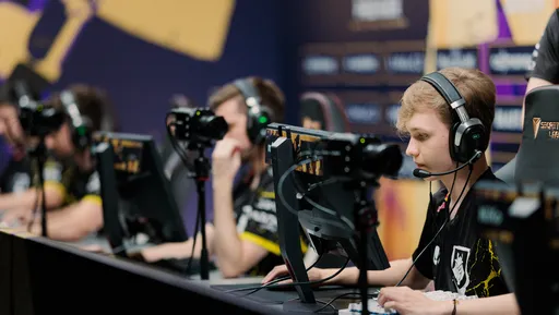 G2 победила MOUZ в группе B на BLAST Premier: World Final 2023
