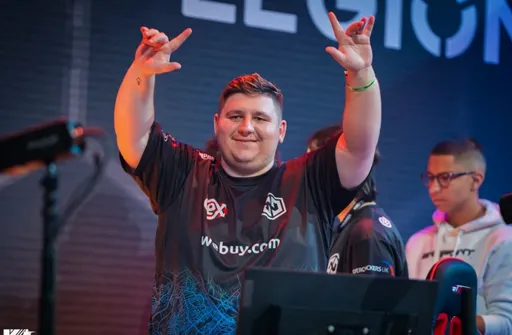 «Помолвлен» – HeavyGod сделал предложение своей девушке
