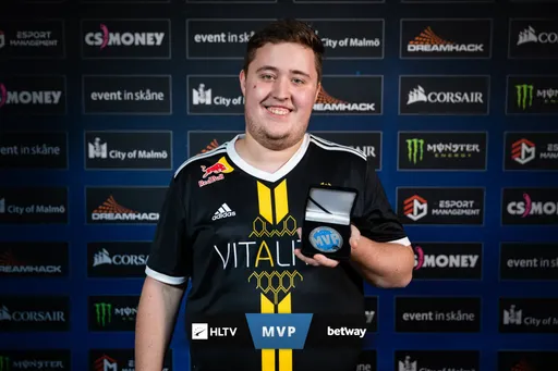 Team Vitality выбила NiP в нижнюю сетку IEM Katowice 2023