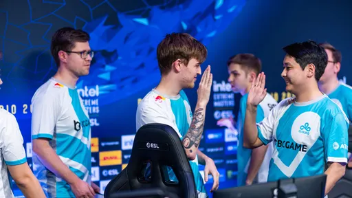 Cloud9 сразится с OG, а FaZe сыграет с FURIA во второй игровой день IEM Rio 2023
