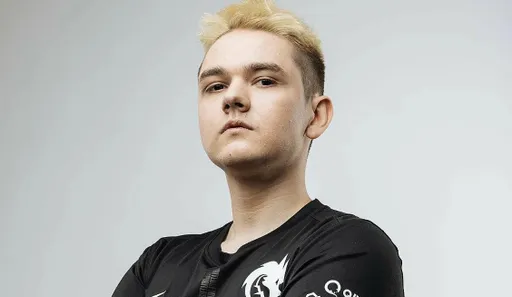 Team Spirit обыграла Virtus.pro и прошла на ESL One Birmingham 2024
