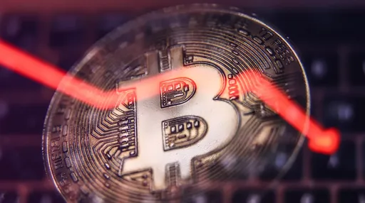 Курс Bitcoin упал ниже 106 000 долларов