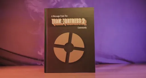 Фанаты Team Fortress 2 подарили Valve книгу о кампании FixTF2