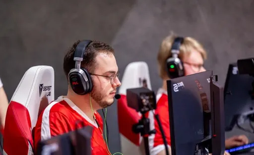 13:2 – MOUZ разгромила и выбила FaZe Clan из BLAST Rivals Spring 2025