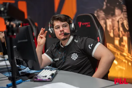 Dumau объяснил причины поражения Legacy на BLAST.tv Major 2025