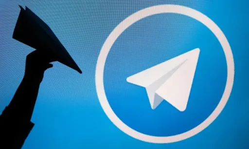 Блогеров обязали передавать права от канала Telegram боту Роскомнадзора
