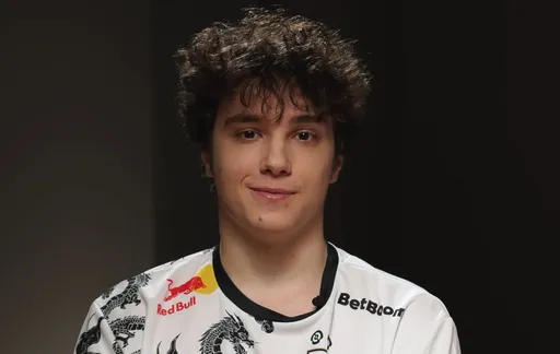 Team Spirit выбила Gaimin Gladiators из плей-офф EWC 2025