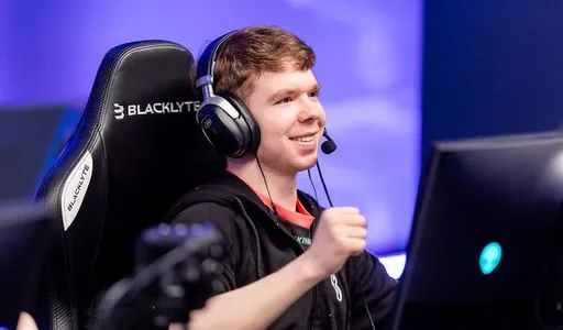 B8 сыграет в плей-офф PGL Masters Bucharest 2025