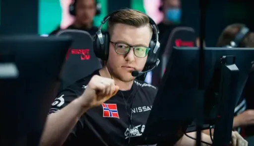 Слух: FaZe Clan может покинуть rain