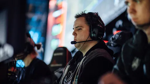 AdmiralBulldog: имея «Титана» и пикая Tinker, ты становишься таким же плохим, как Гитлер