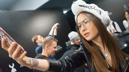 Marple сравнила трофеи на турнирах Dota 2 и LoL