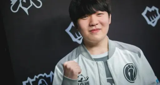 Thorin: Rookie сравнивали с Faker, даже не упоминая, что он играл не на родном языке