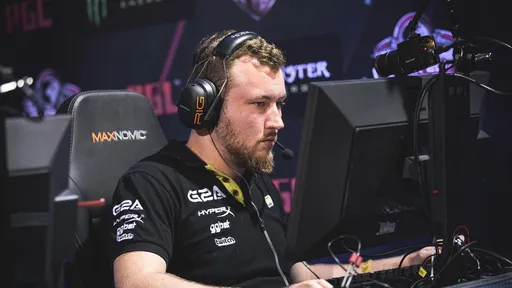 Команда Edward победила состав NEO на Kinguin Legends 2022