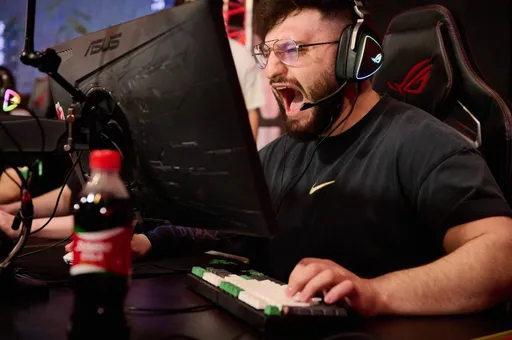 1mperat0r: шансы команд в финале FONBET MEDIA ELEAGUE равны