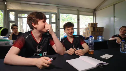 Dyrachyo, Pure и watson постарались угадать героев Dota 2 по рисунку других игроков