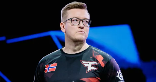 Rain попросил Valve отдать свой внутриигровой трофей финалиста мейджора Twistzz