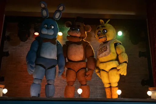 Blumhouse показала первый постер хоррора Five Nights at Freddy’s 2