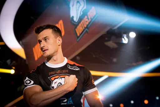 PashaBiceps прокомментировал скандал с Boombl4