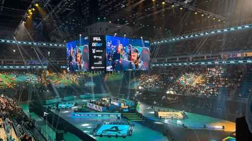 moON запретили выходить с казахстанским флагом на сцену PGL Astana 2026