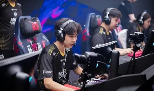 TheMongolZ прошла в финал Esports World Cup 2025 по CS2