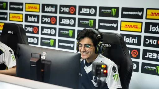 INSaNiA случайно выкинул предмет во время финала DreamLeague Season 19