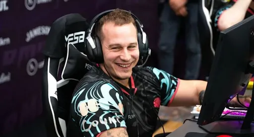 Lobanjica: стримеры CS2 теперь играют в CS:GO из-за её популярности