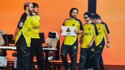Legacy сенсационно прошла в четвертьфинал Esports World Cup 2026 по CS2